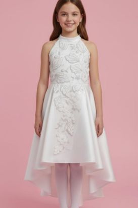 صورة فستان سهرة أبيض أطلالة الاميرات